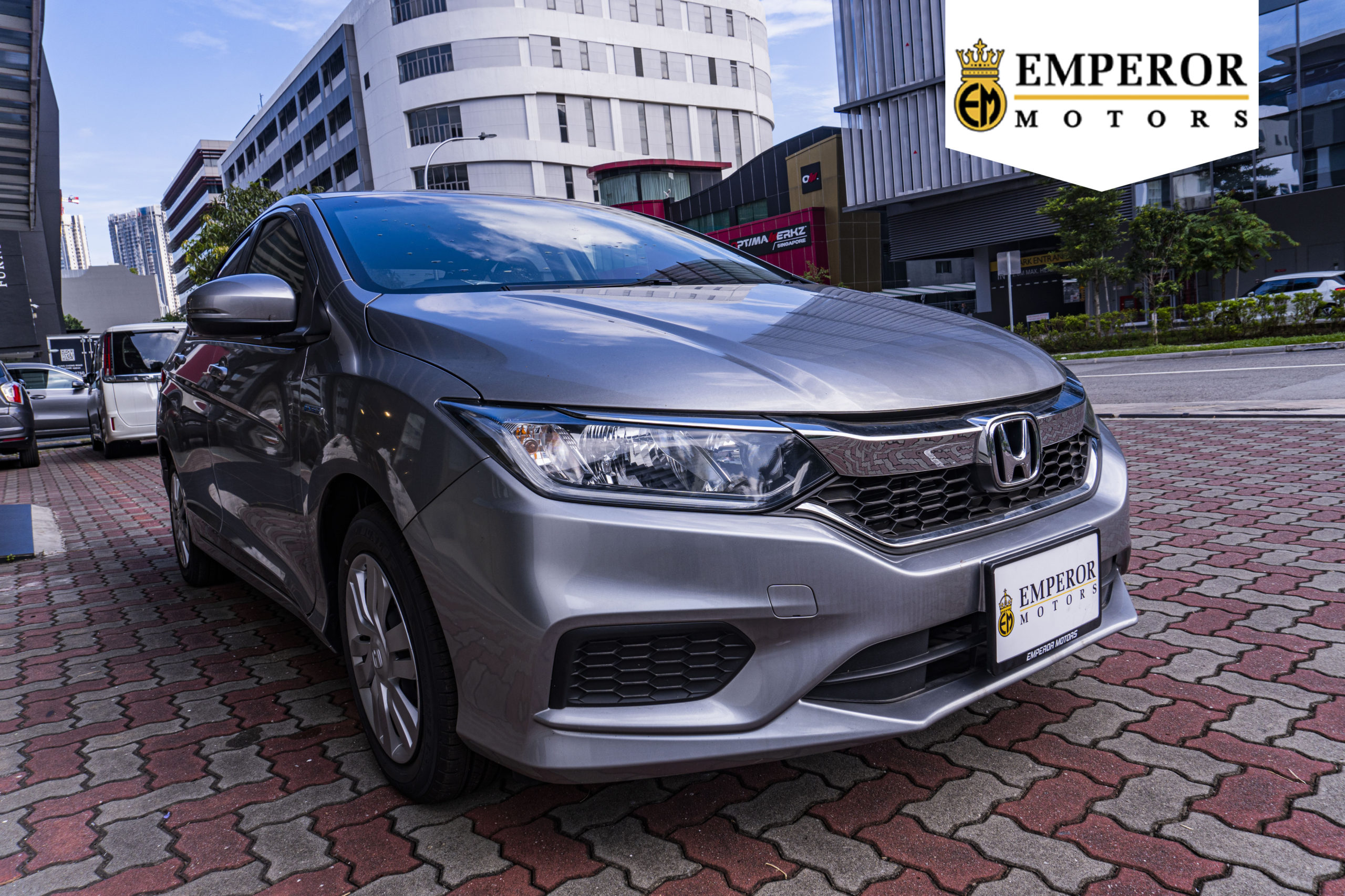Honda grace чехлы