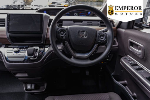 Honda Freed Hybrid 1.5 G 7-Seater (A) - Emperor Motors